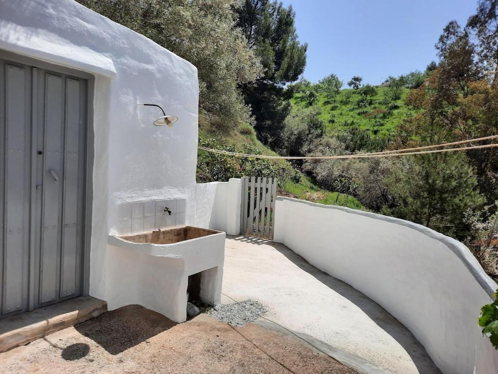 Cortijo Tipico Andaluz En La Sierra Cerca De Frigiliana De Nerja Y De Las Playas Exterior foto